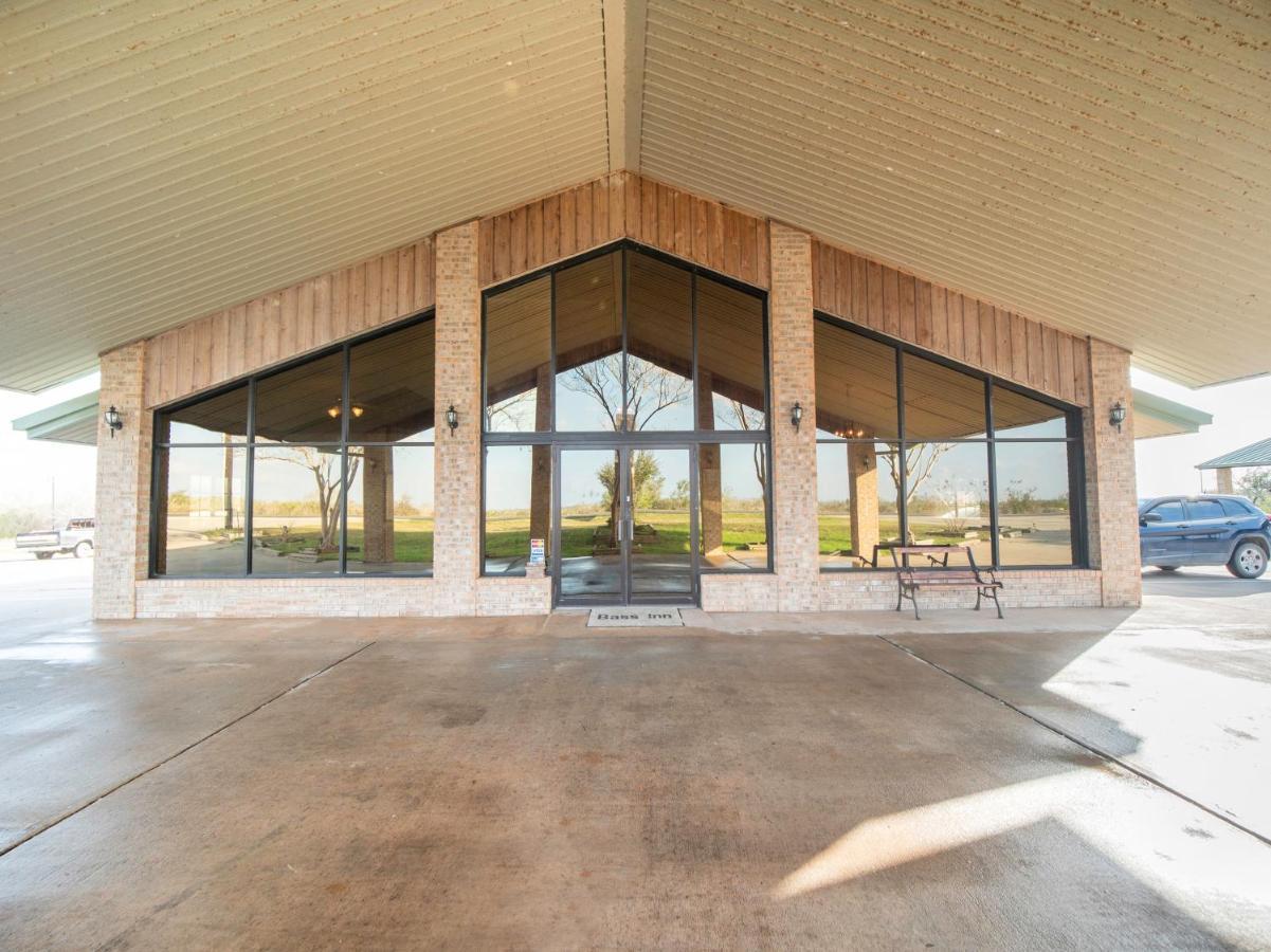 Oyo Hotel Three Rivers Tx Hwy 72 Simmons Exterior photo